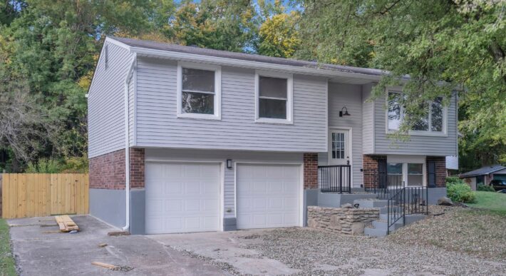 Flip – 8605 Timber Hollow Ct 40219